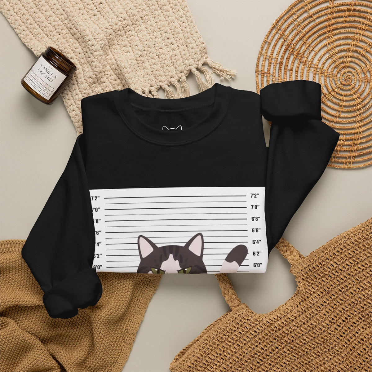 Heart Thief Cat Graphic Sweatshirt