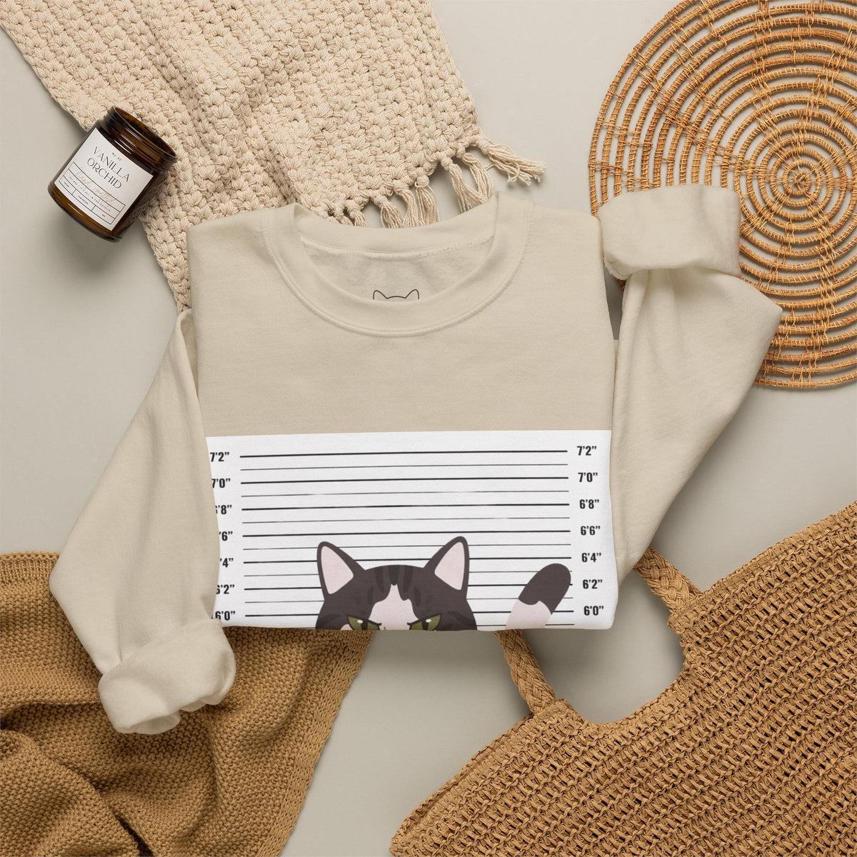 Heart Thief Cat Graphic Sweatshirt