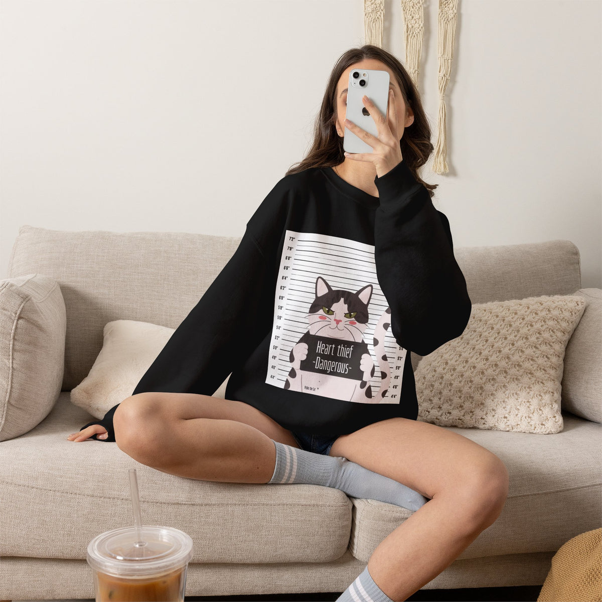 Heart Thief Cat Graphic Sweatshirt