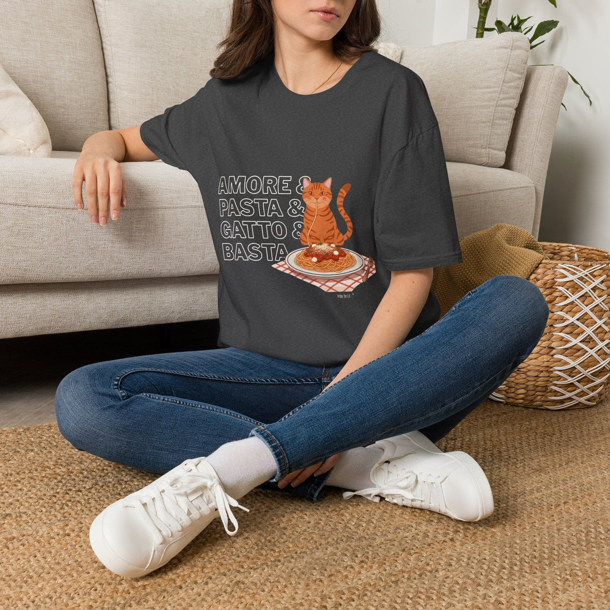 Amore Pasta Gatto Basta Cat Lover Graphic T-Shirt